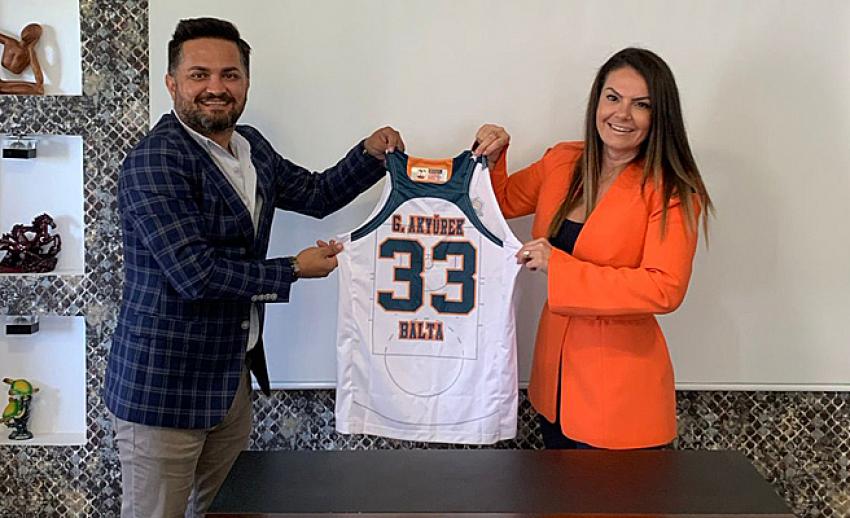 ÇBK CEO'SU ÜNLÜ: 'KADININ GÜCÜ, EUROCUP'I MERSİN'E GETİRECEK'